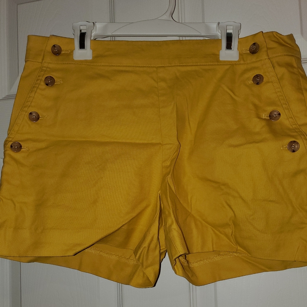 Banana Republic size 6 shorts